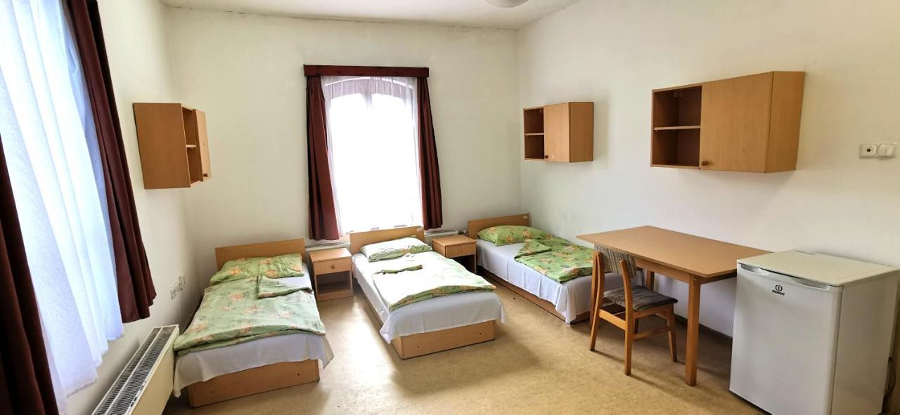 שיופוק Sio Hostel מראה חיצוני תמונה