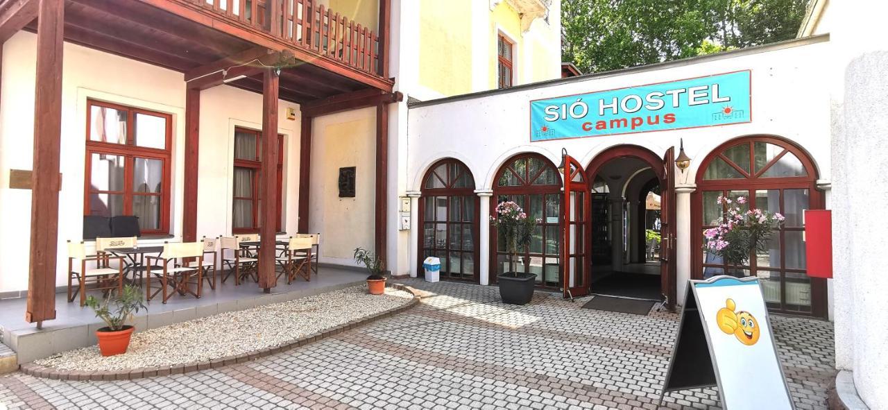 שיופוק Sio Hostel מראה חיצוני תמונה