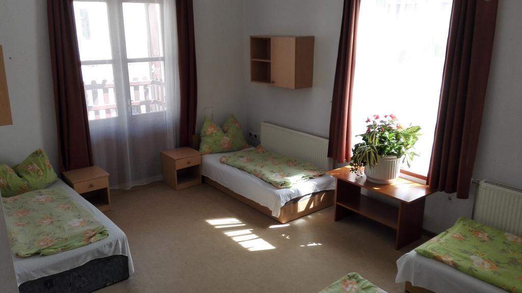 שיופוק Sio Hostel מראה חיצוני תמונה